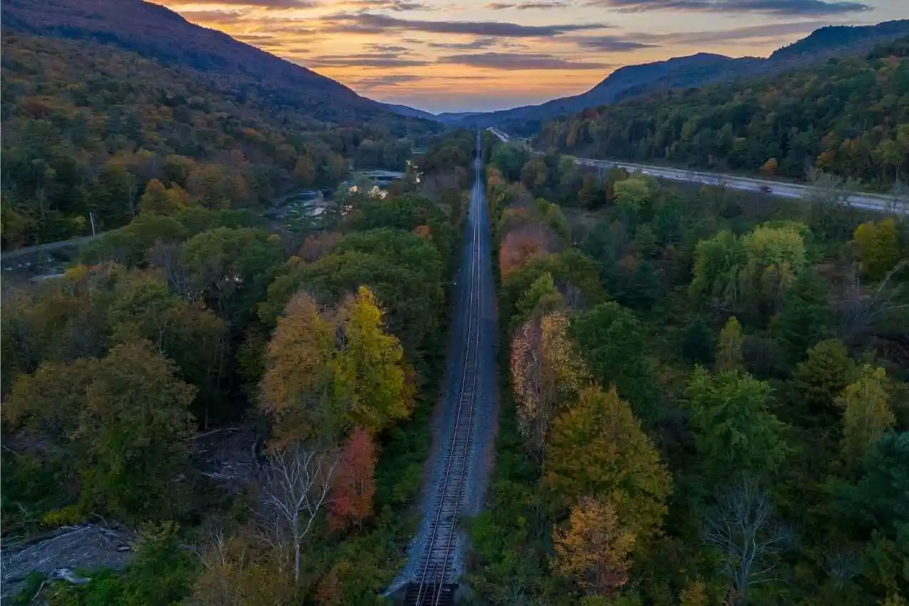 poconos road &train route view